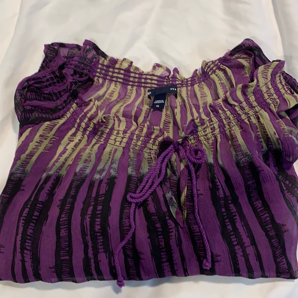 Women’s sheer top - Picture 2 of 3